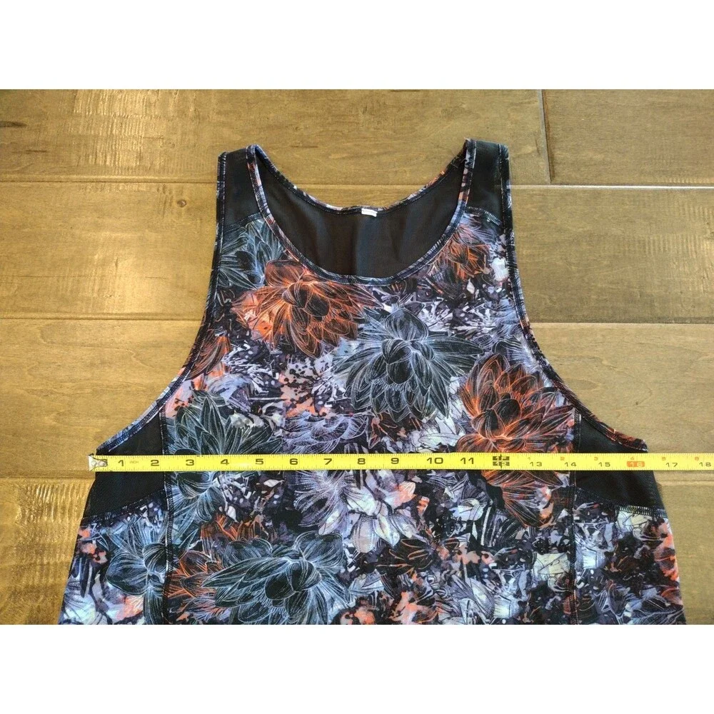LULULEMON Women's Sculpt black lavender print sleeveless tank top - size 6